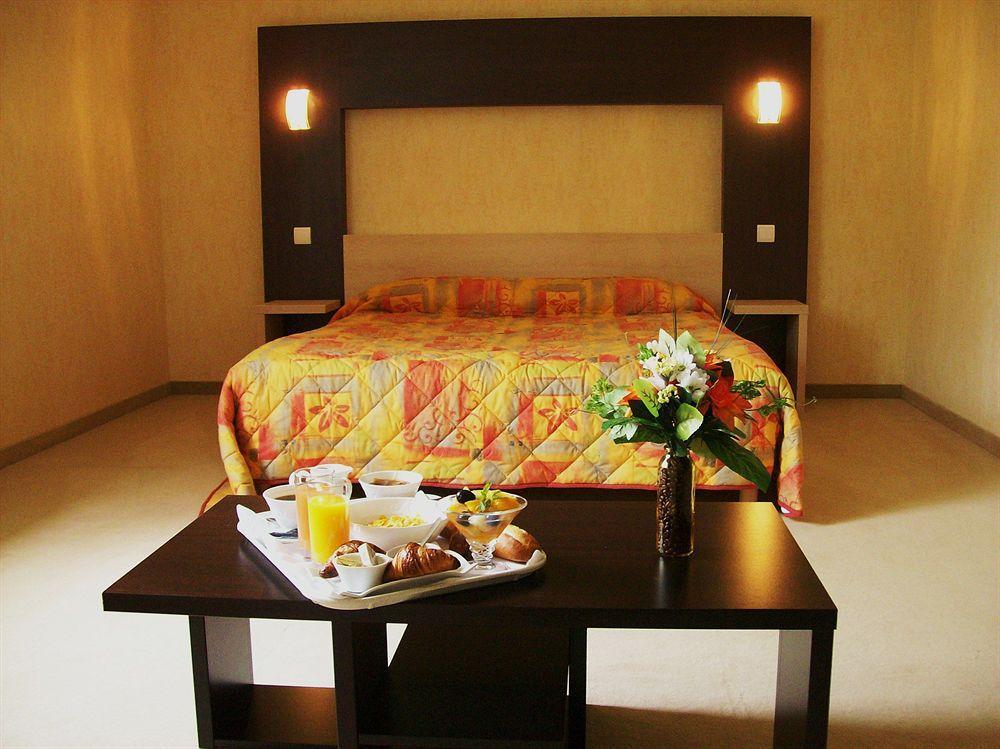 Hotel Azur Saint Junien Cit'Hotel Εξωτερικό φωτογραφία